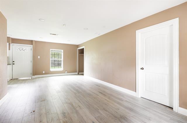 Foto del edificio - 517 Thompson St