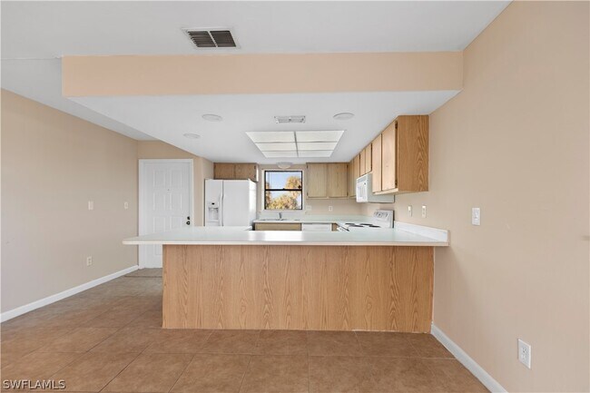 Foto del edificio - 3911 Country Club Blvd