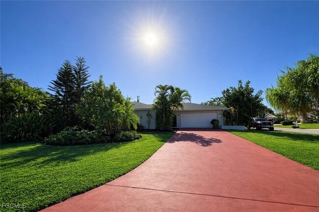 Building Photo - 1010 SE 43rd Terrace