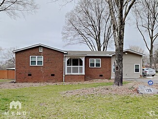 Building Photo - 128 Manor Cir