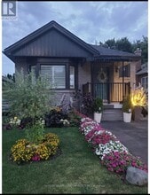 Building Photo - 507 Upper James St