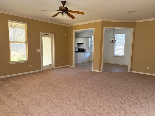 Foto del edificio - 1252 Washington Dr