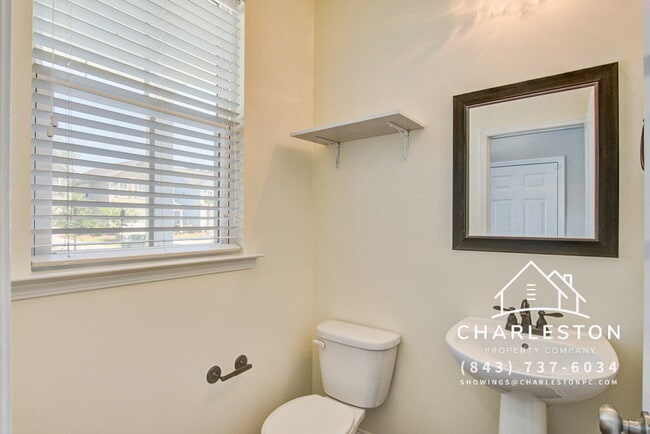 Building Photo - 135 Fulmar Pl