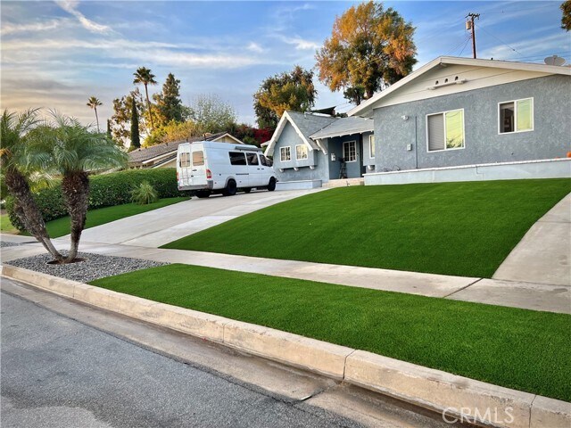 Primary Photo - 1331 E Whittier Blvd