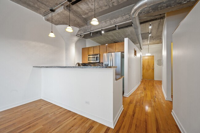 Foto del edificio - 1150 W 15th St
