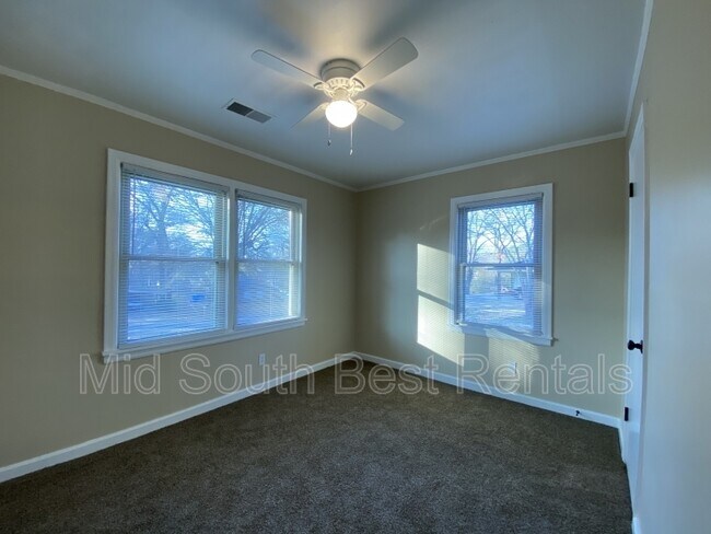 Foto del edificio - 3326 Scenic Terrace