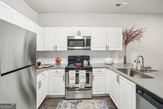 Building Photo - 405 Philip Blvd