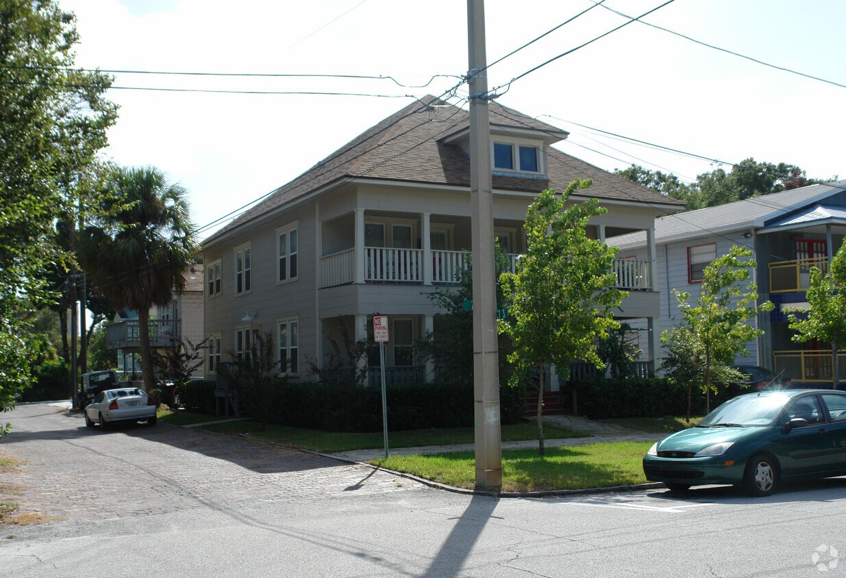 Primary Photo - 332 7th St S