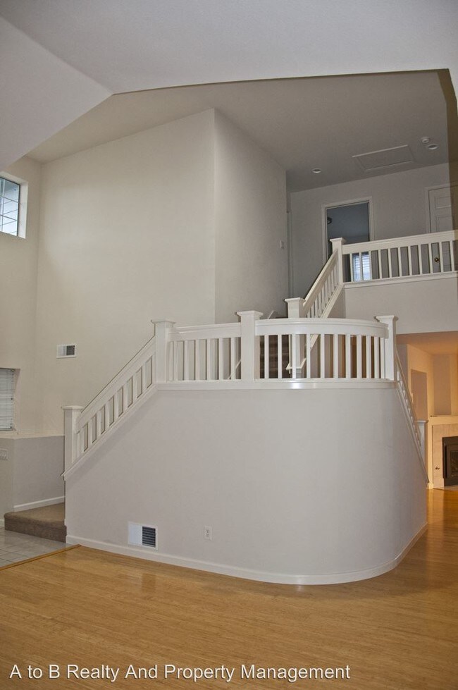 Building Photo - 6121 Yeadon Way