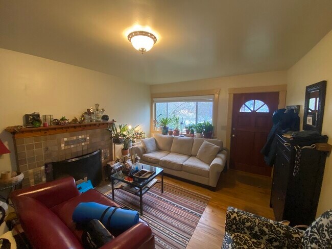 Foto del edificio - 7019 21st Ave NW