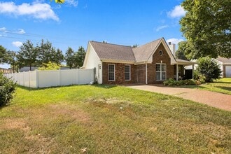 Building Photo - 2504 Wyatt Ct