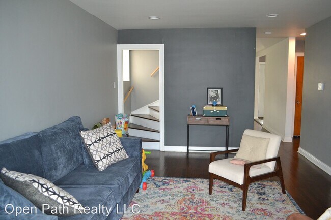 Building Photo - 3 br, 3 bath House - 2440 N Normandy Ave SFH