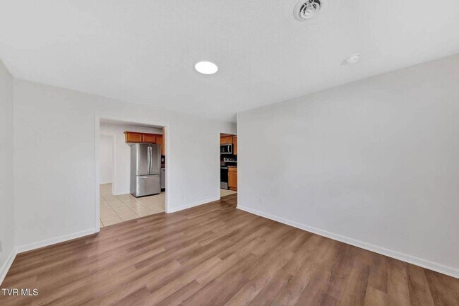 Foto del edificio - Newly renovated 3 Bedroom 2 Bathroom Home located in Jefferson City, TN