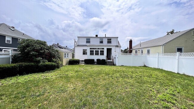 Building Photo - 156 Squanto Rd