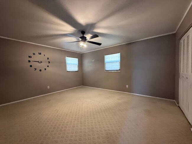 Building Photo - Beautiful Port Orange 4 Bed 2.5 Bath Serene Home Available IMMEDIATELY!