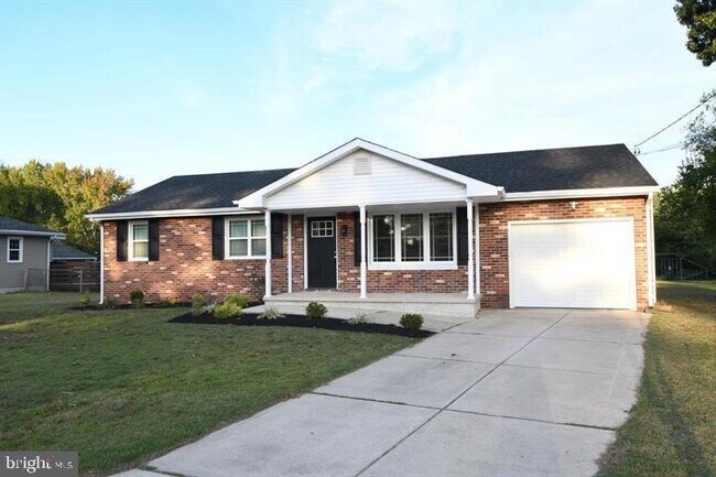 Foto del edificio - 3 Helen Ave