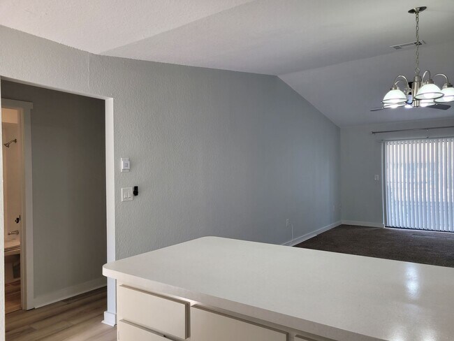 Foto del edificio - A delightful 2/2 Villa located in Spring Hill Florida