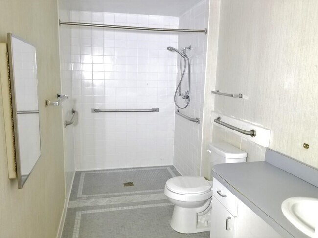 Foto del edificio - Crandall Hall Apartments