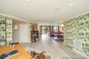 Building Photo - 3 br, 3 bath Condo - 1 Century Ln Apt 400