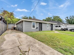 Building Photo - 1107 E 40th 1/2 St