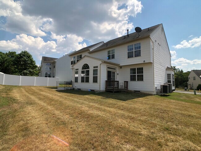 Building Photo - 12443 Fallen Timbers Cir