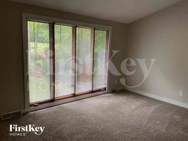 Foto del edificio - 8832 Belhaven Ct
