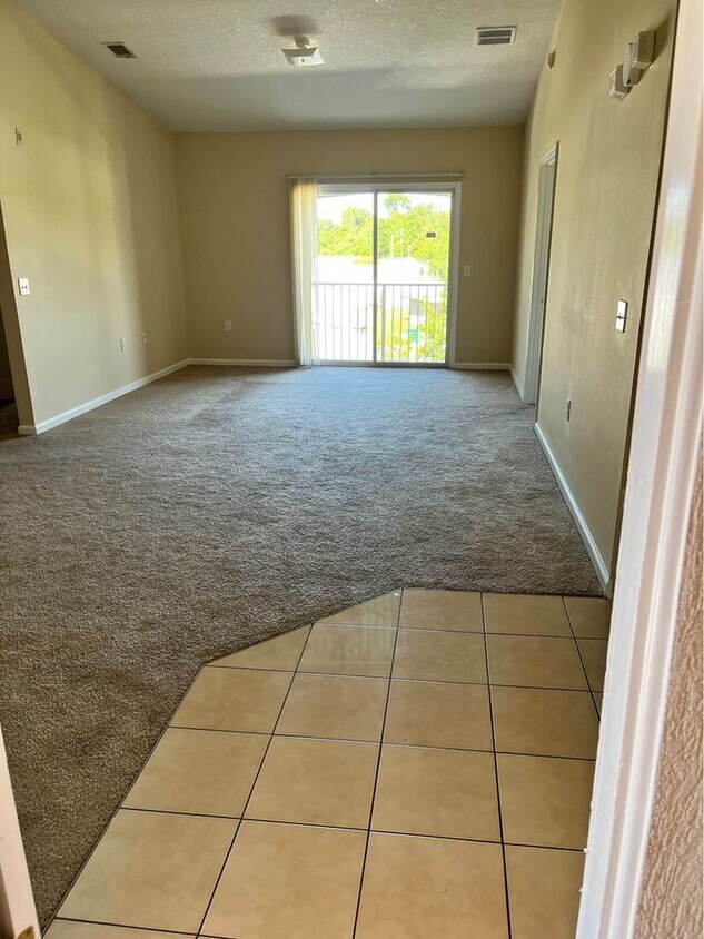 5100 Playpen Dr Unit 1, Jacksonville, FL 32210 Condo for Rent in Jacksonville, FL