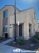 Building Photo - 779 E Doral Ave