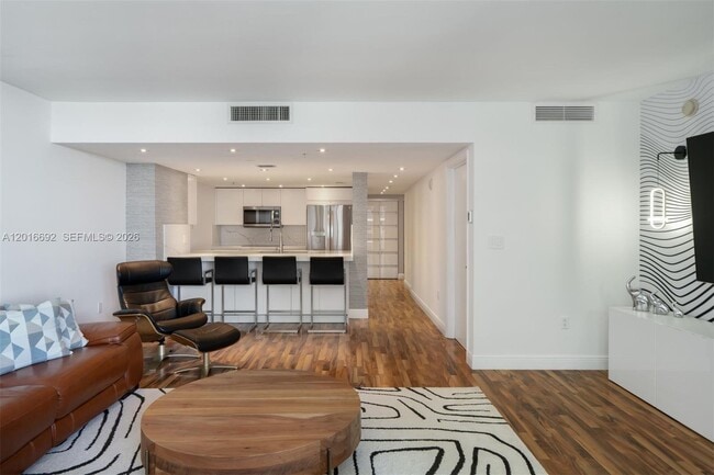 Foto del edificio - 1800 N Bayshore Dr