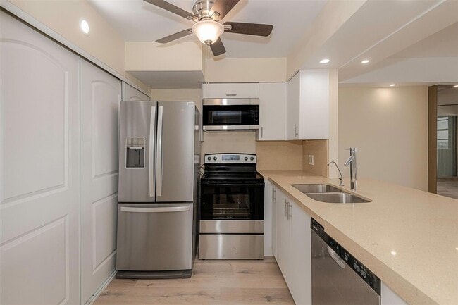 Photo - 1400 S Ocean Dr Apartment