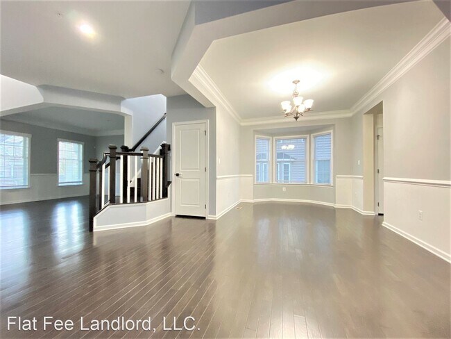 Building Photo - 4 br, 3.5 bath House - 11006 Flying Change Ct