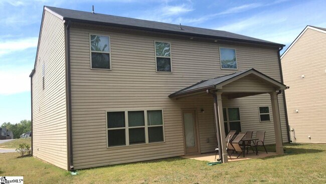 Building Photo - 604 Crown Pointe