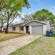 Building Photo - 1313 Monaco Dr