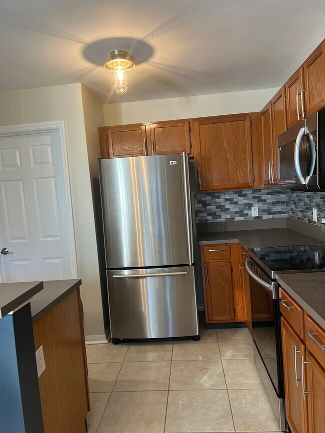 Foto del edificio - 9528 Darien Ave