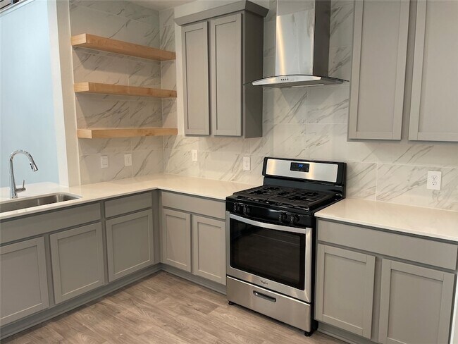 Foto del edificio - 12721 Oxford Gate Dr