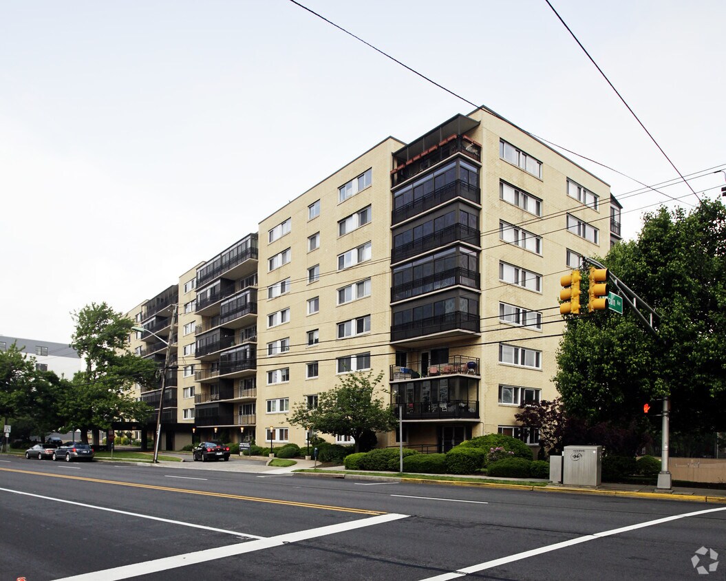 2185 Lemoine Ave, Fort Lee, NJ 07024 Apartments Fort Lee, NJ