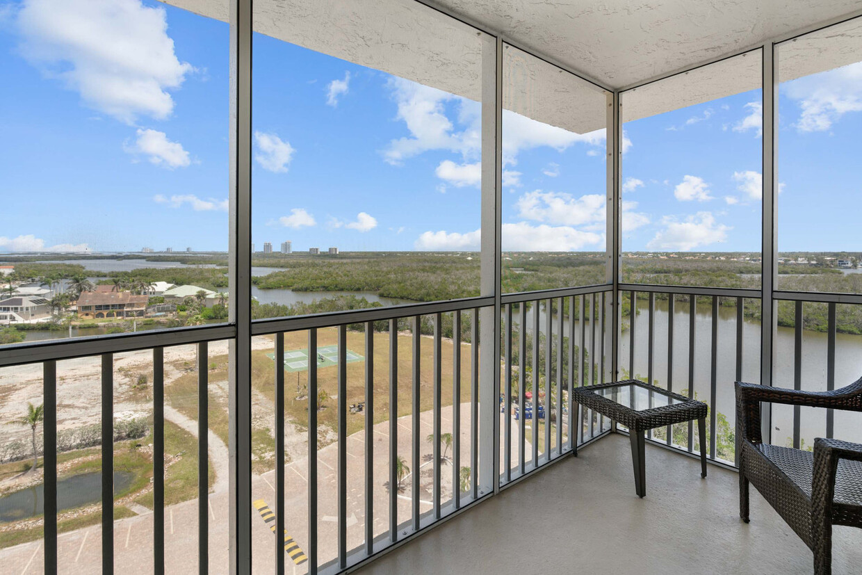 Foto principal - 5500 Bonita Beach Rd SW
