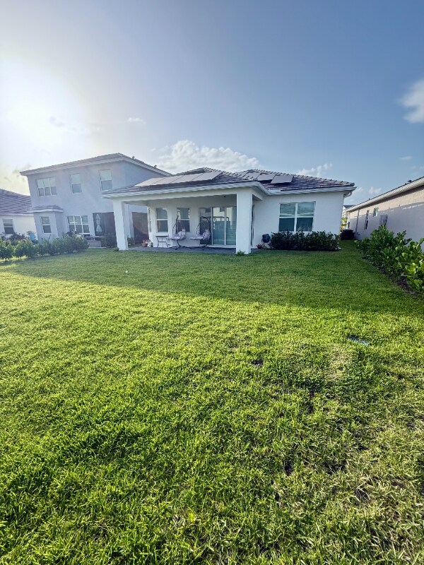 Foto del edificio - 15174 Courtland Ct