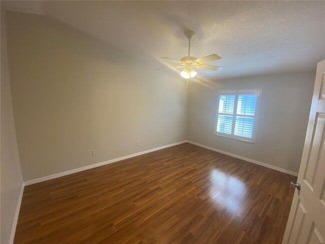 Building Photo - 1031 Pinewood Pl
