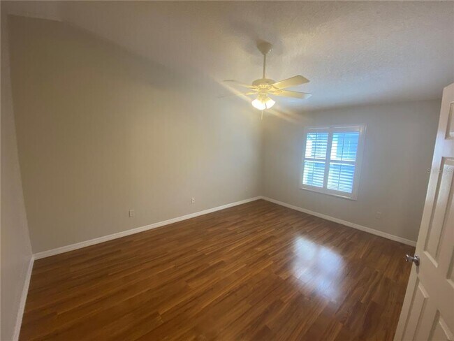 Foto del edificio - 1031 Pinewood Pl