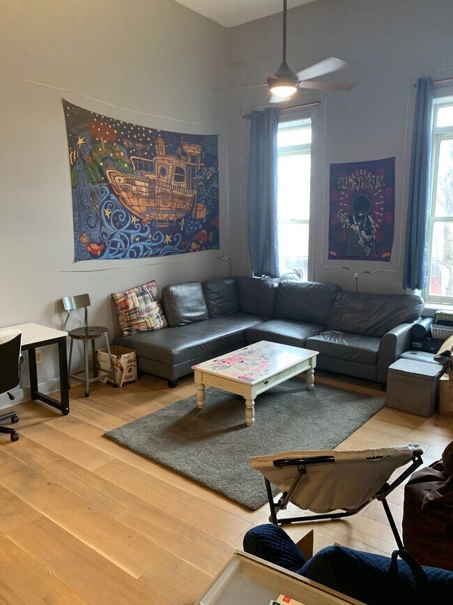 Foto del edificio - 2 Months Free Special! Downtown Bloomington Apartment at the Historic Princess Theatre