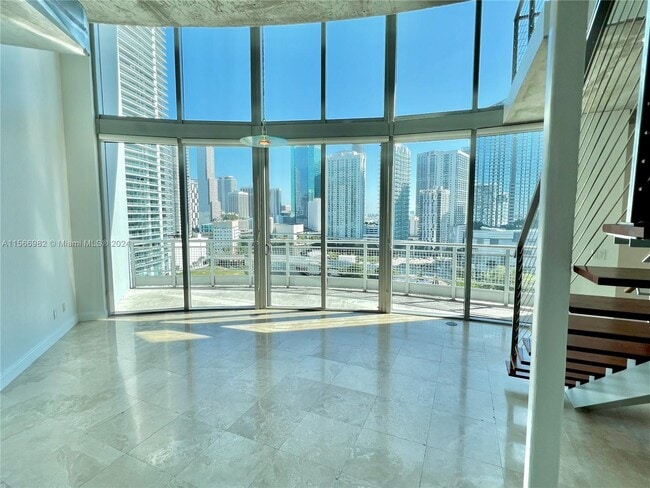 Building Photo - 690 SW 1st Ct