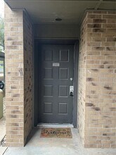 Building Photo - 8888 Tallwood Dr