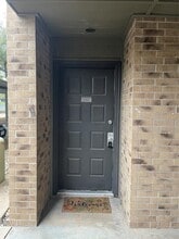 Building Photo - 8888 Tallwood Dr