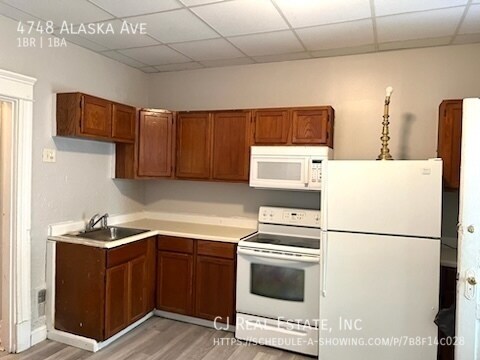 Building Photo - 4748 Alaska Ave