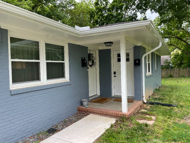 Building Photo - 718 Holloway St