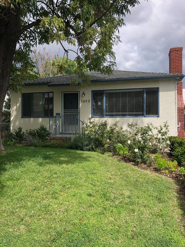 Building Photo - 1012 San Rafael Ave