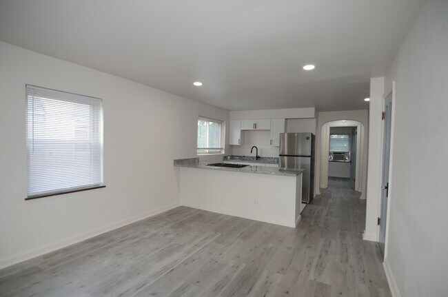 Foto del edificio - 2537 Williams Ave