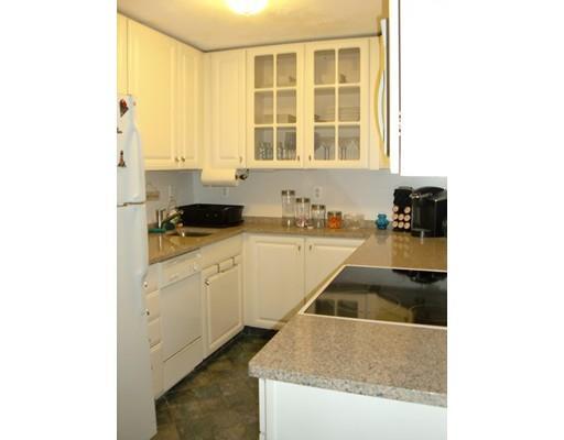 Foto del edificio - 150 Rumford Ave
