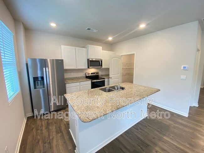 Foto del edificio - 102 Oaktree St